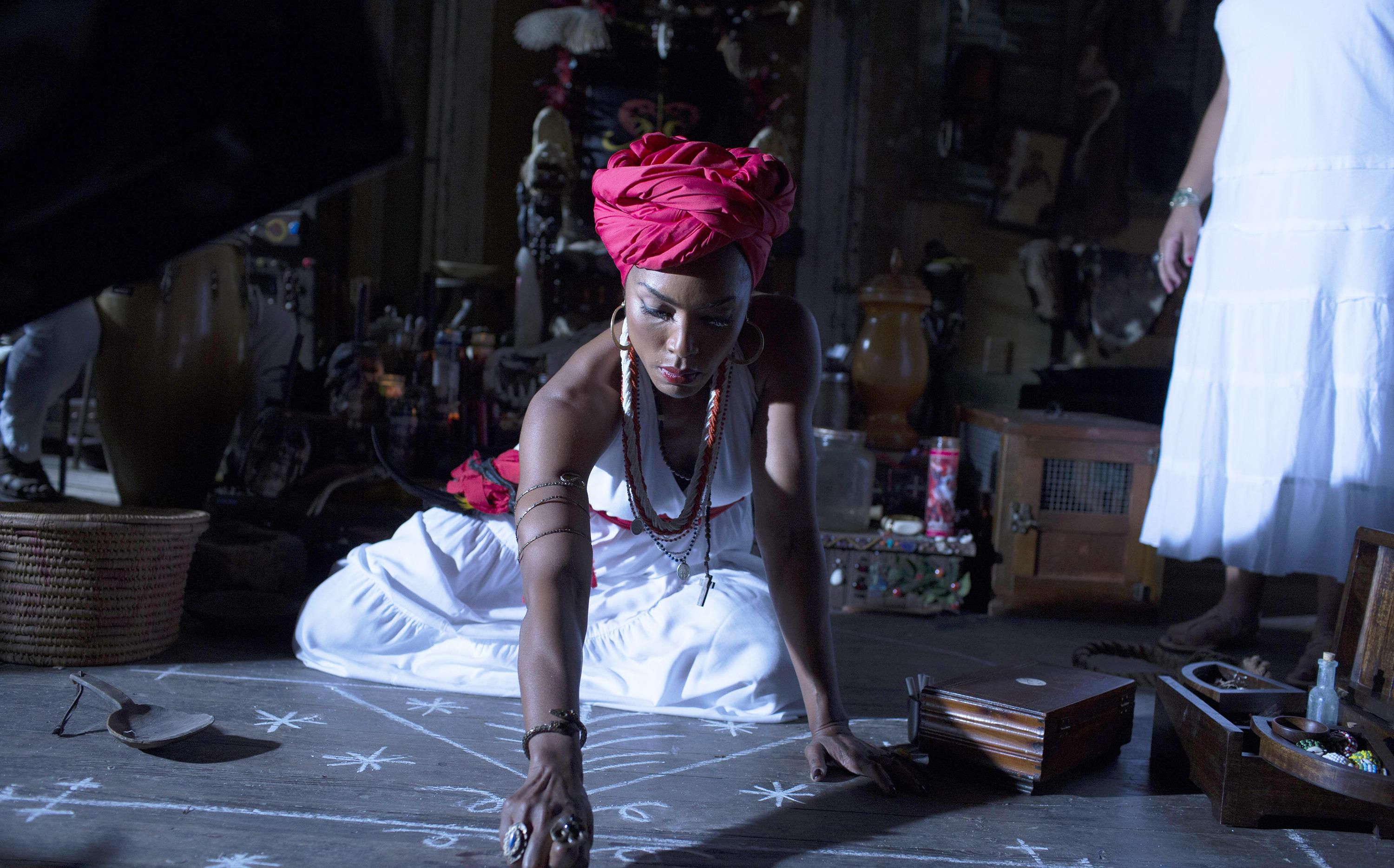 American Horror Story Coven Recap Episode 4 Fearful Pranks Ensue Slant Magazine
